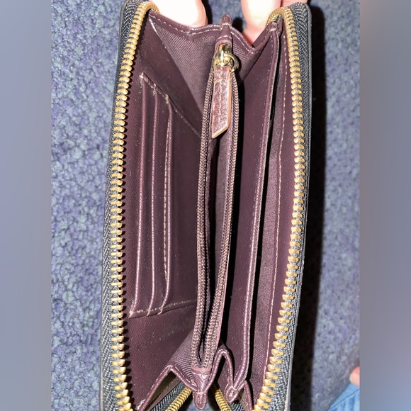 Fossil Wallet - Picture 3 of 5